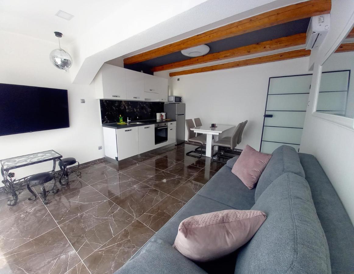 La Catedral Apartment Sveti Petar  Ngoại thất bức ảnh